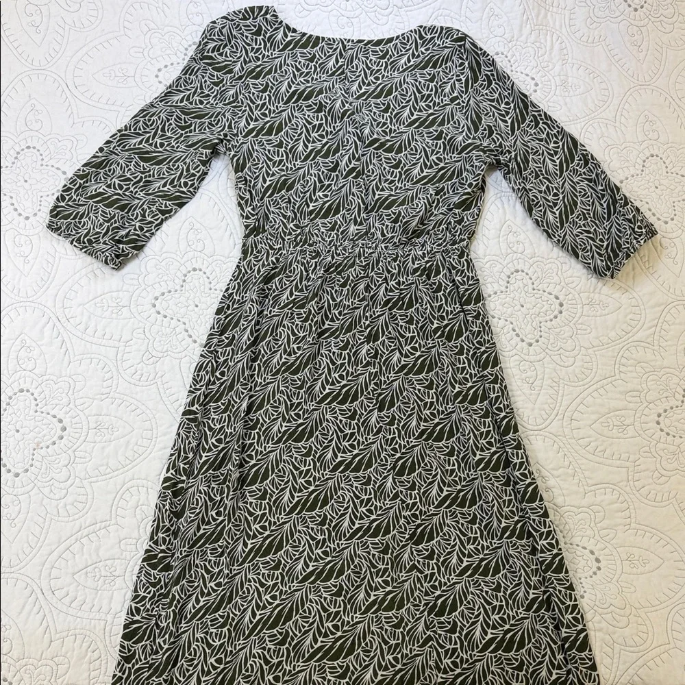 Express Floral Pattern Green Maxi Wrap Dress - Women’s Medium Long Sleeve Dress - Picture 5 of 10